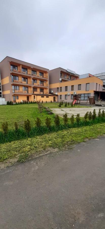 Hotel Felicia Kaluza Exterior photo